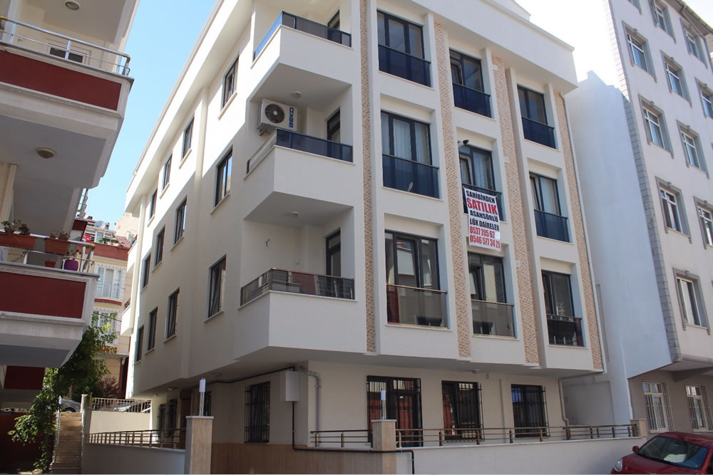 Üzengi sokak konut inşaatı